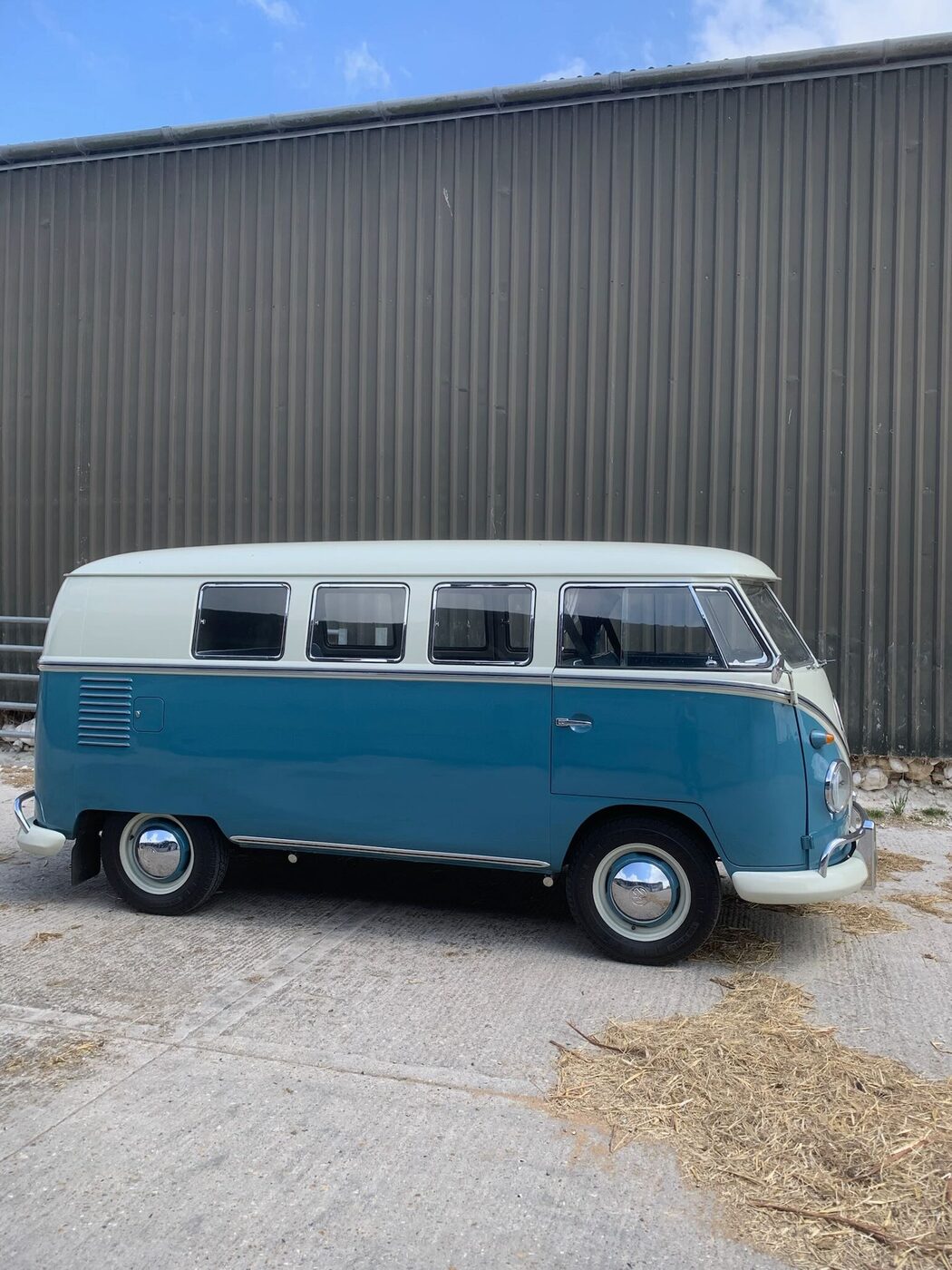 Blue and cream VW T2 Splitscreen — side profile