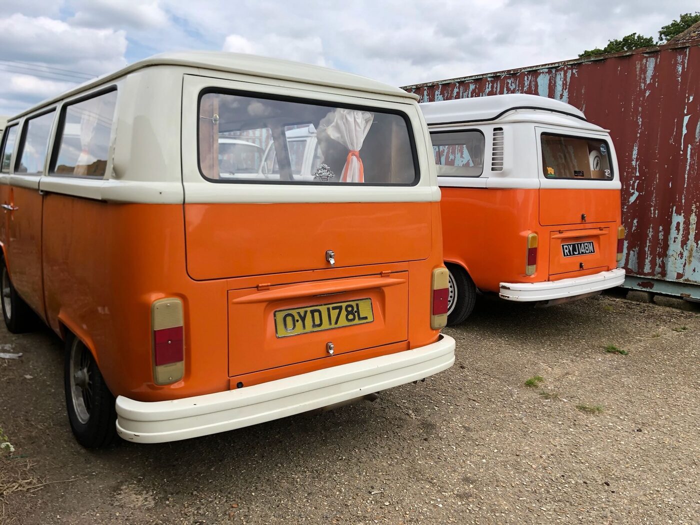 Patina workshop queue — buses waiting their turn